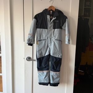 Didriksons waterproof 1 piece snowsuit - great condition!!